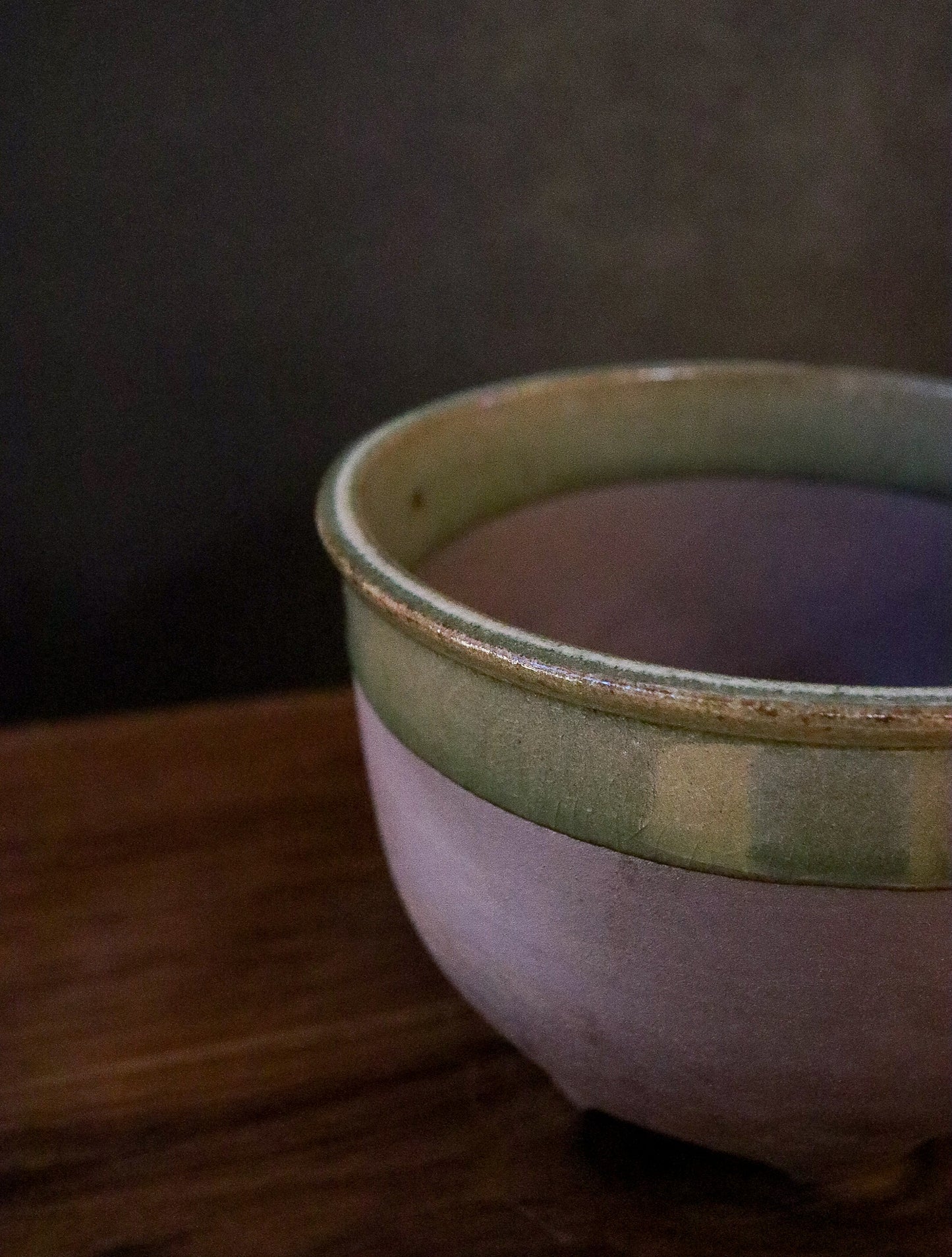 伝市鉢 コウロ型  "Green Rim"